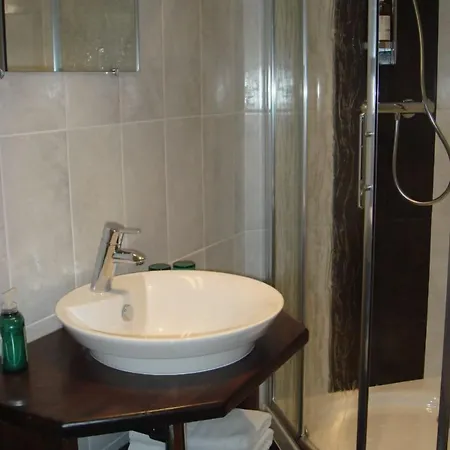 Logis Restaurant L'auberge Du Chateau