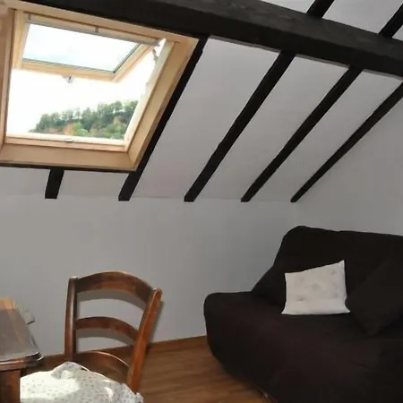 호텔 Logis Restaurant L'auberge Du Chateau Muret-le-Château