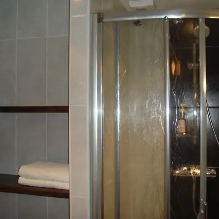 Logis Restaurant L'auberge Du Chateau 3* Muret-le-Château