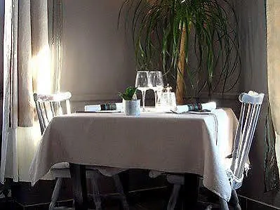 Hotel Logis Restaurant L'auberge Du Chateau 3*