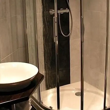Logis Restaurant L'auberge Du Chateau Hotel 3*