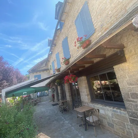 Hotel Logis Restaurant L'auberge Du Chateau 3*
