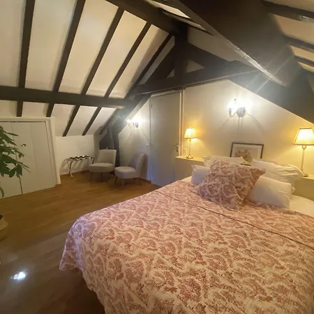 Hotel L'auberge Du Chateau 3*