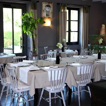 Hotel L'auberge Du Chateau 3*