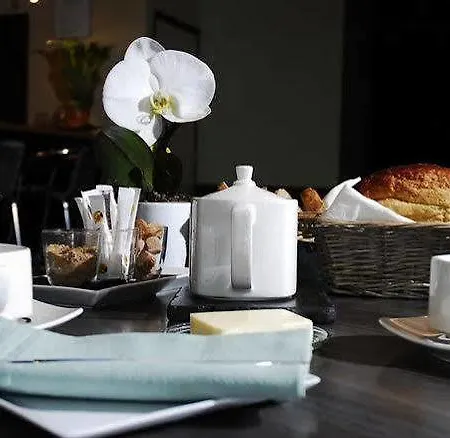 Logis Restaurant L'auberge Du Chateau 3* Muret-le-Château