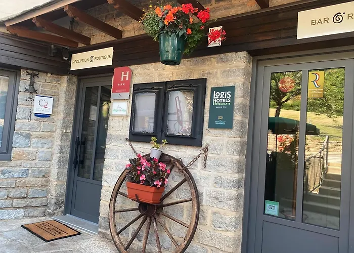 Hotel L'auberge Du Chateau 3*